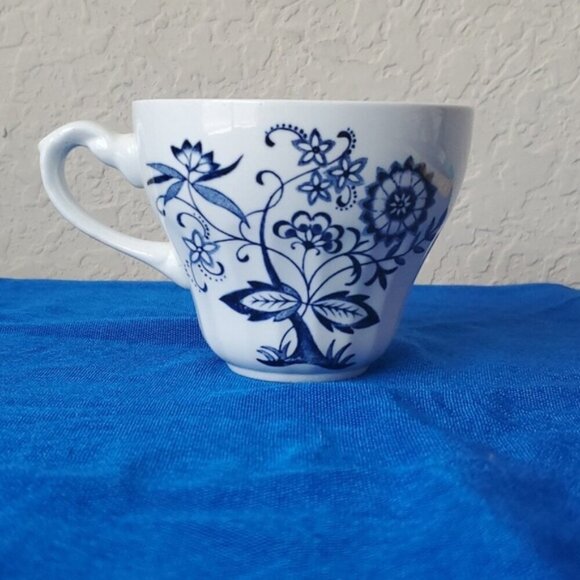 VTG J & G Meakin Classic Blue Nordic Onion Tea Cup - Picture 1 of 8